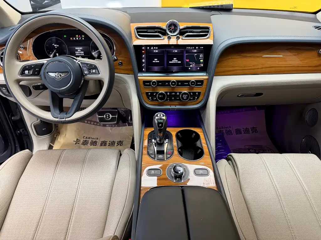Bentayga 2021 4.0T V8 купить на сайте DeffCars