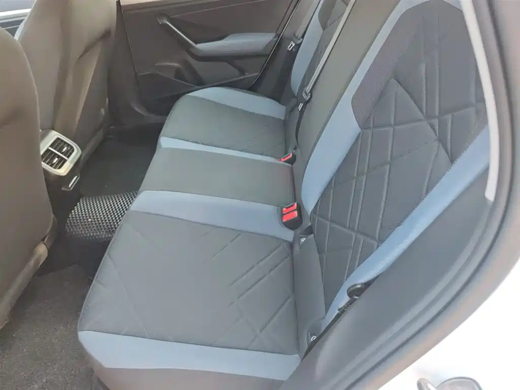 Lavida 2023 1.5L automatic Deyi version купить на сайте DeffCars