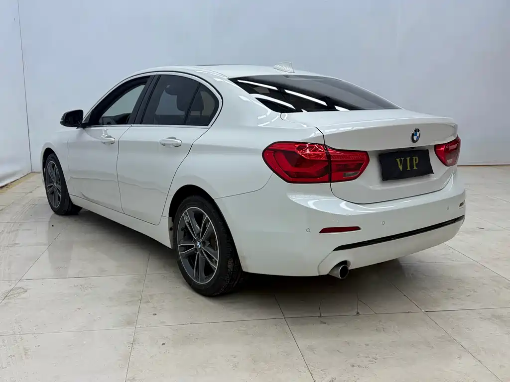 BMW 1 Series 2018 118i Sports купить на сайте DeffCars
