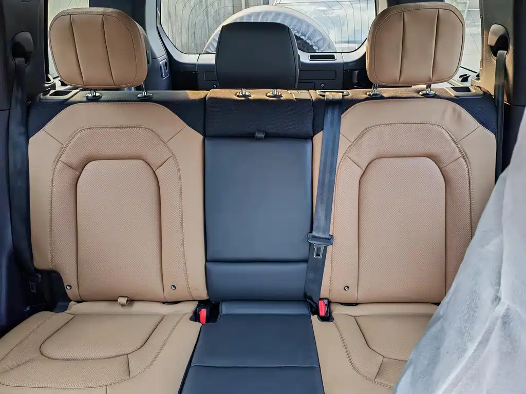 Land Rover Defender 2026 110 3.0T P400 X-Dynamic HSE купить на сайте DeffCars