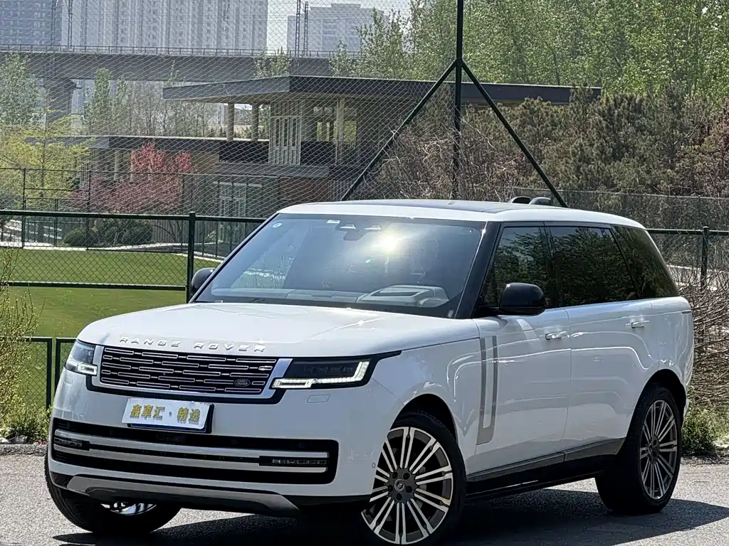 Range Rover 2024 3.0 L6 400PS Genesis Extended Edition купить на сайте DeffCars