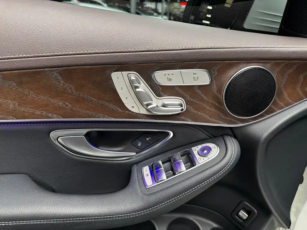 Mercedes-Benz GLC 2020 GLC 300 L 4MATIC Dynamic купить на сайте DeffCars