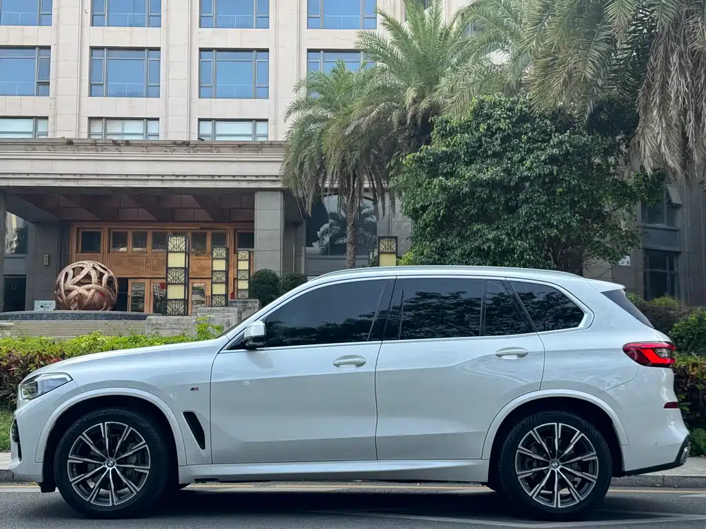 BMW X5 imported 2020 xDrive40i M sports package купить на сайте DeffCars