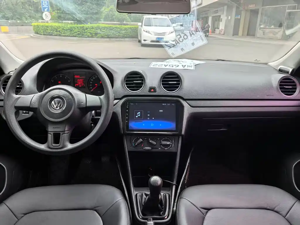 Jetta 2013 1.6L manual fashion model купить на сайте DeffCars