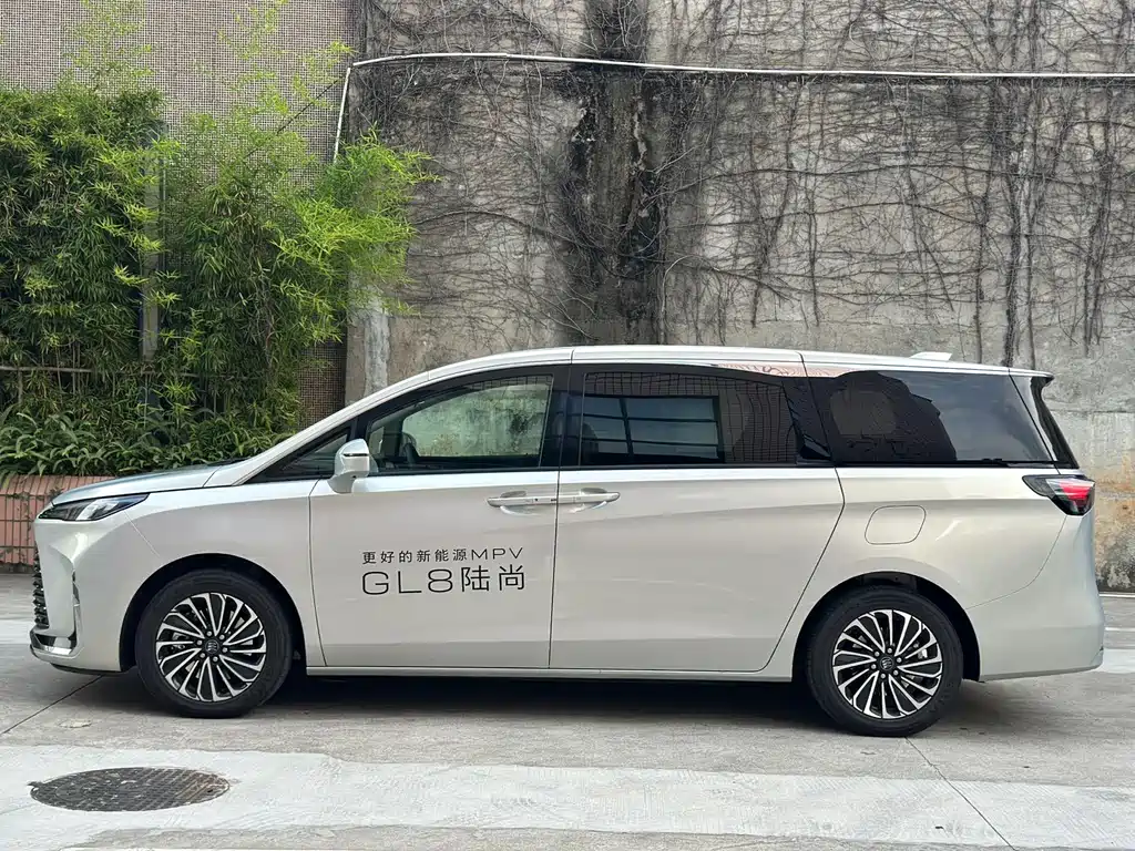 Buick GL8 New Energy 2025 Lu Shang Exclusive Edition купить на сайте DeffCars