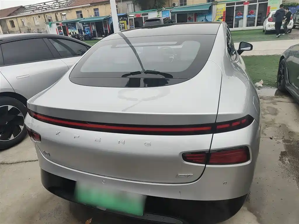 Xpeng P7 2024 model P7i 550 Pro купить на сайте DeffCars