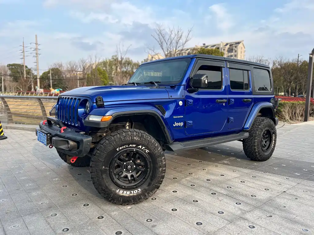 Wrangler 2021 2.0T Sahara four-door version купить на сайте DeffCars