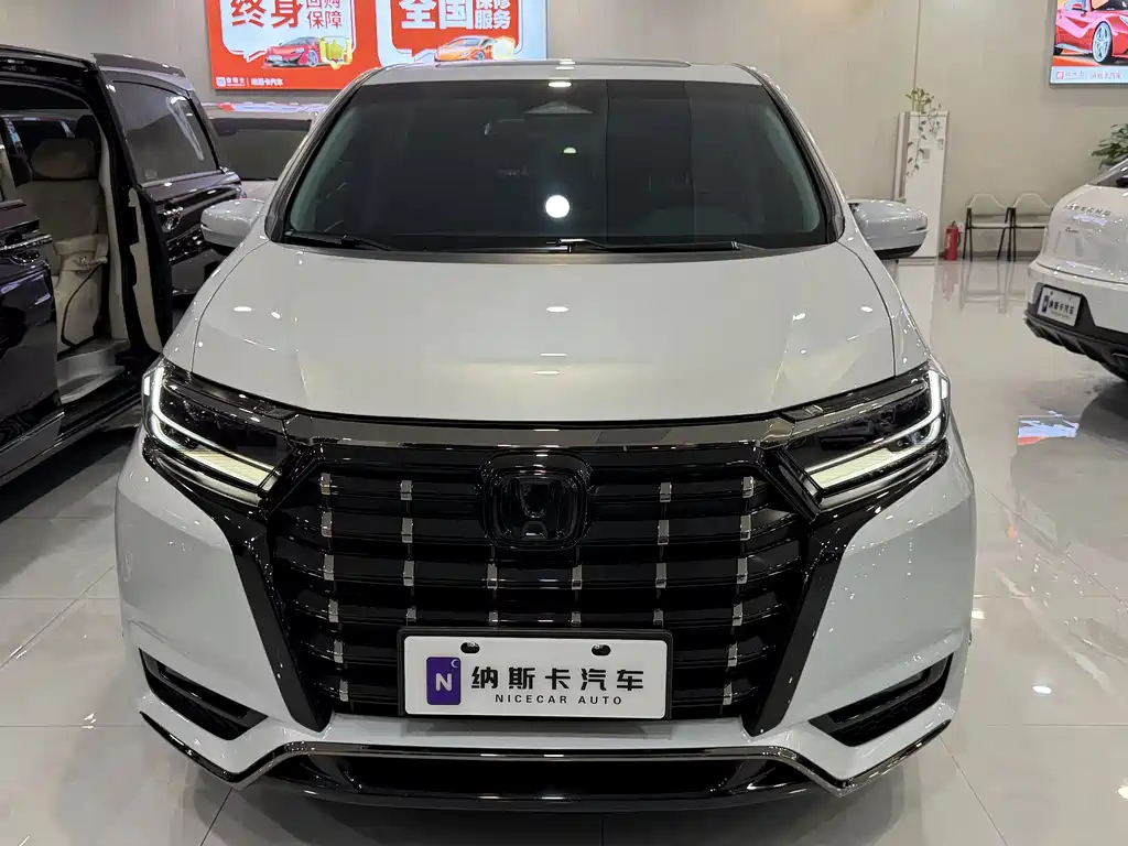 Alison 2024 2.0L e:HEV Deluxe Edition купить на сайте DeffCars