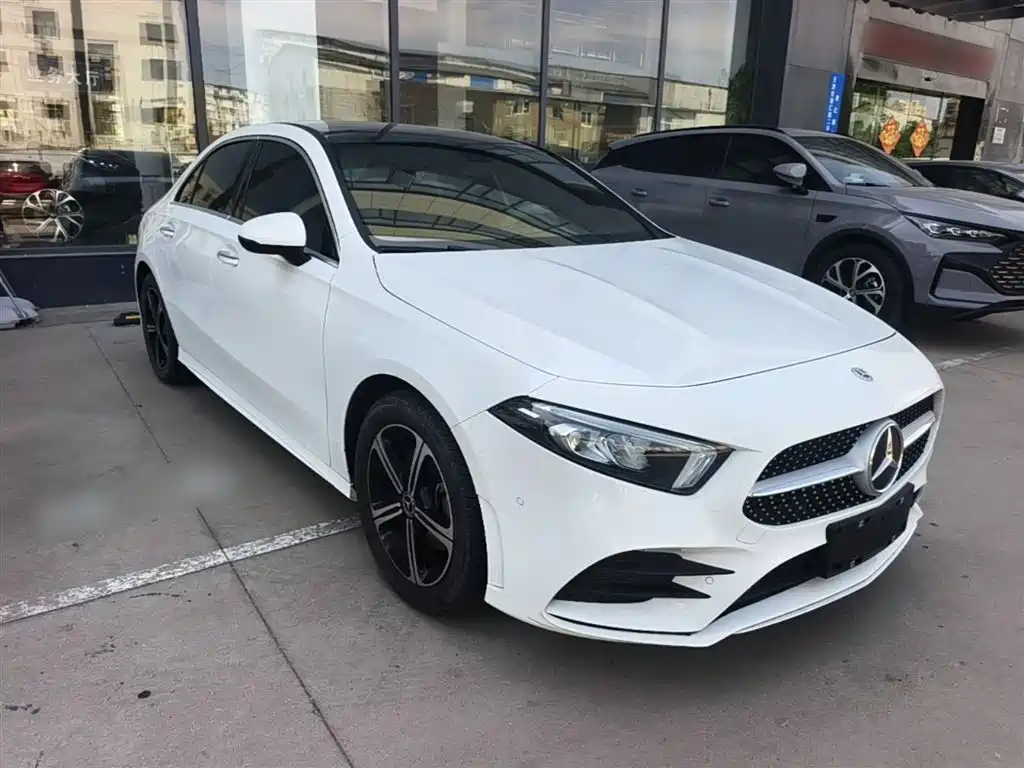 Mercedes-Benz A-Class 2022 Facelift Three A 200 L Sports Sedan Fashionable купить на сайте DeffCars
