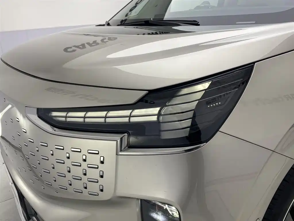 Volvo EM90 2025 Ultra six-seater купить на сайте DeffCars