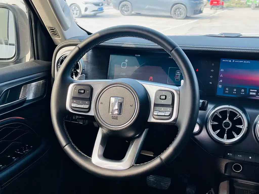 Tank 300 2024 2.0T Conqueror купить на сайте DeffCars