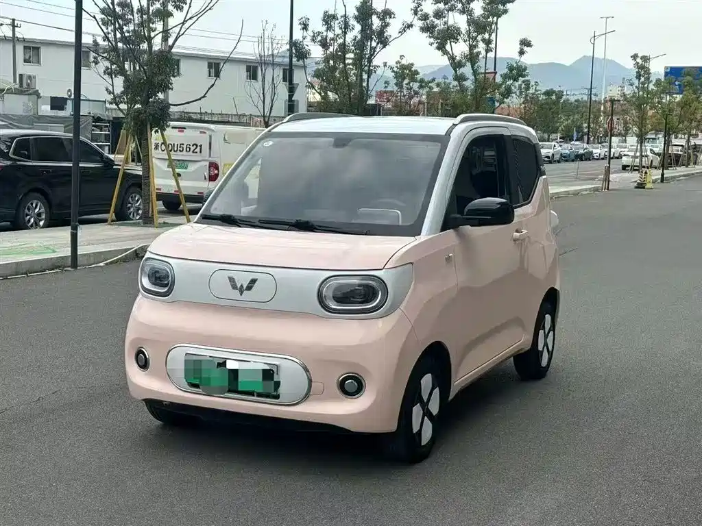 Hongguang MINIEV 2024 third generation 215km advanced version купить на сайте DeffCars