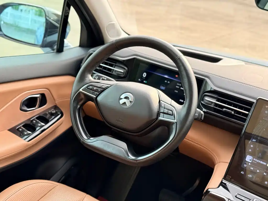 NIO ES8 2020 415KM six-seater version купить на сайте DeffCars