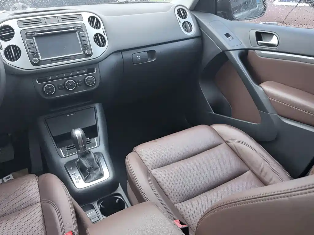 Tiguan 2013 1.8TSI automatic two-wheel drive luxury model купить на сайте DeffCars