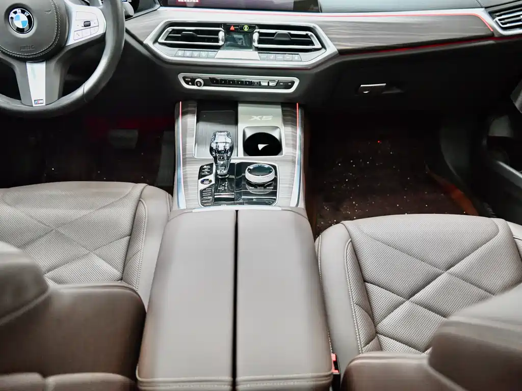BMW X5 2022 xDrive 40Li M Sports Package купить на сайте DeffCars