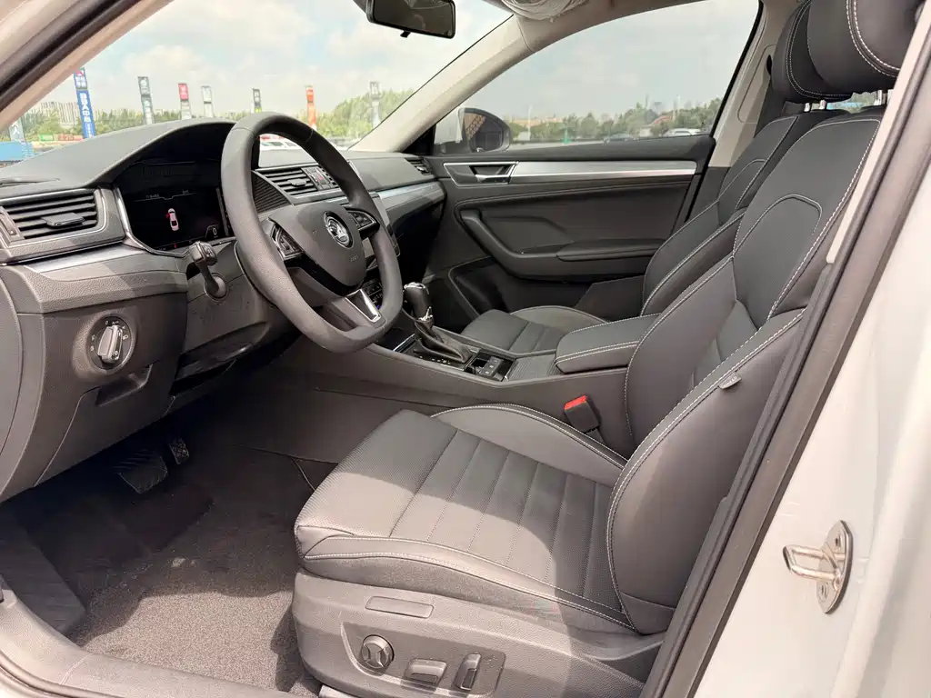 Superb 2024 TSI280 DSG Premium Edition купить на сайте DeffCars
