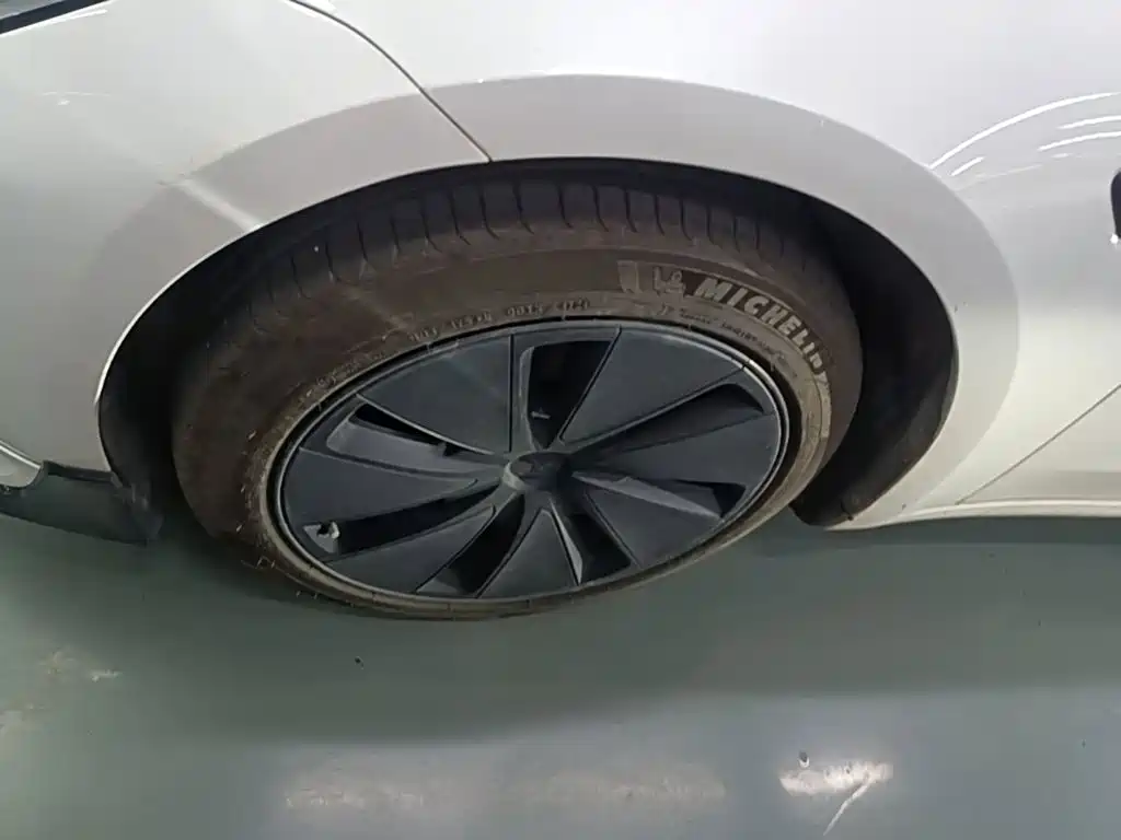 Model 3 2023 rear-wheel drive version купить на сайте DeffCars
