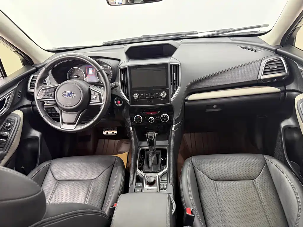 Forester 2022 2.0i AWD Deluxe Edition EyeSight купить на сайте DeffCars