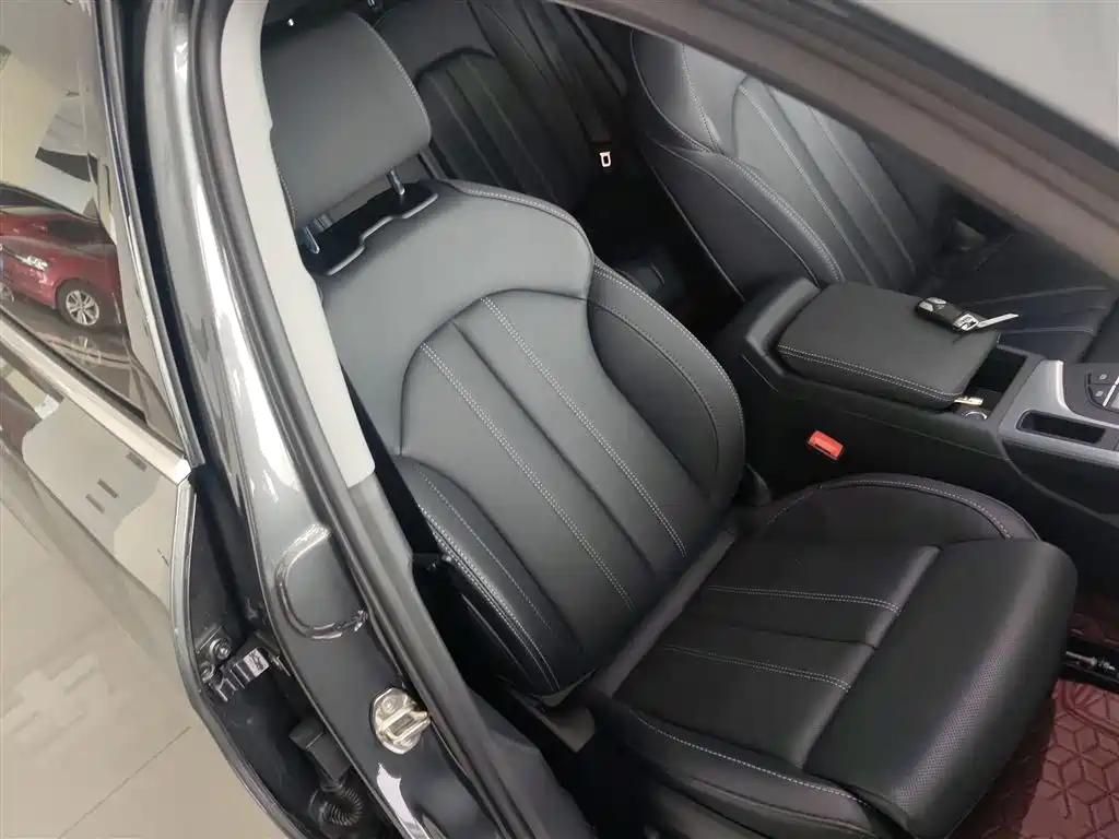 Audi A4L 2022 40 TFSI Fashionable and Dynamic купить на сайте DeffCars