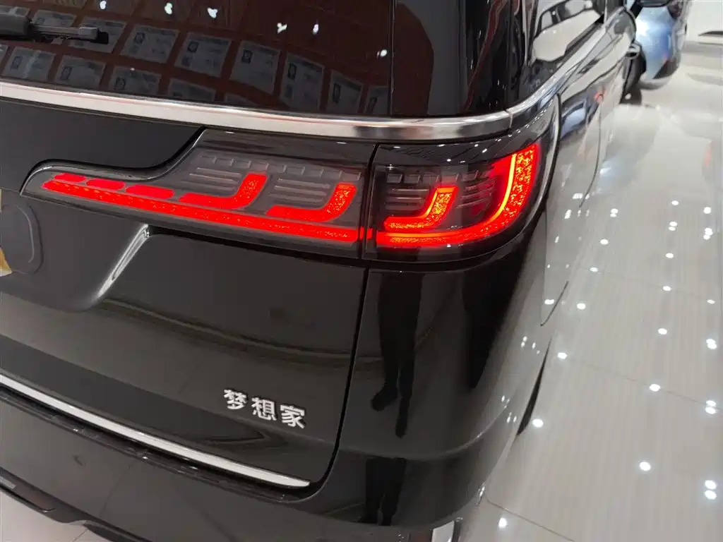 Lantu Dreamer 2025 PHEV four-wheel drive flagship Kunpeng version купить на сайте DeffCars