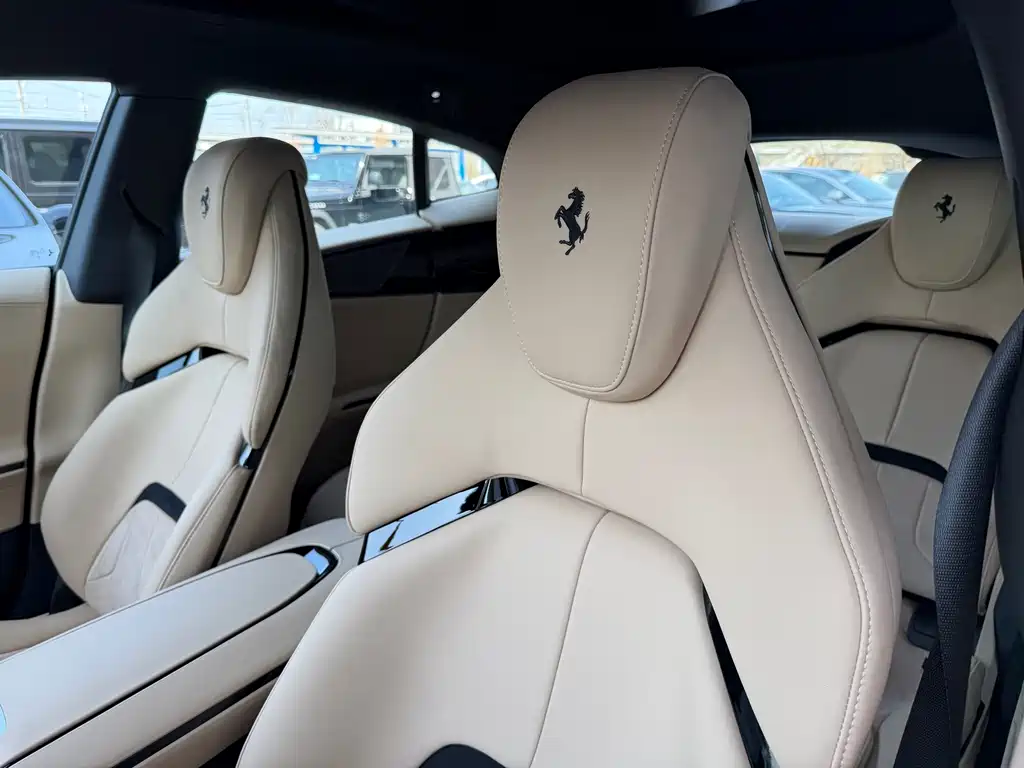 Purosangue 2023 6.5L V12 купить на сайте DeffCars