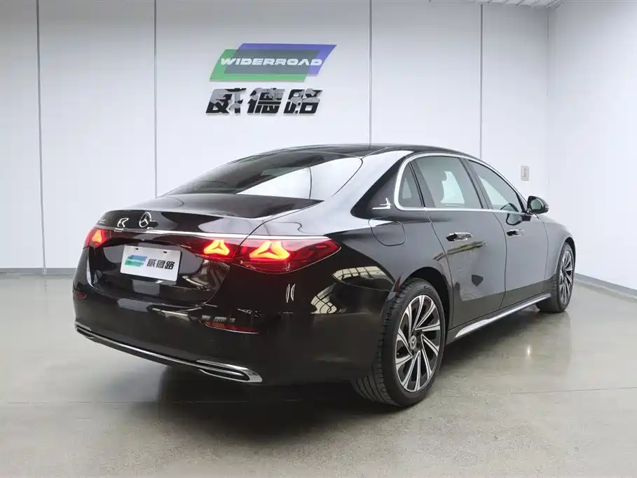 Mercedes-Benz E-Class 2024 E 300 L Luxury Model купить на сайте DeffCars