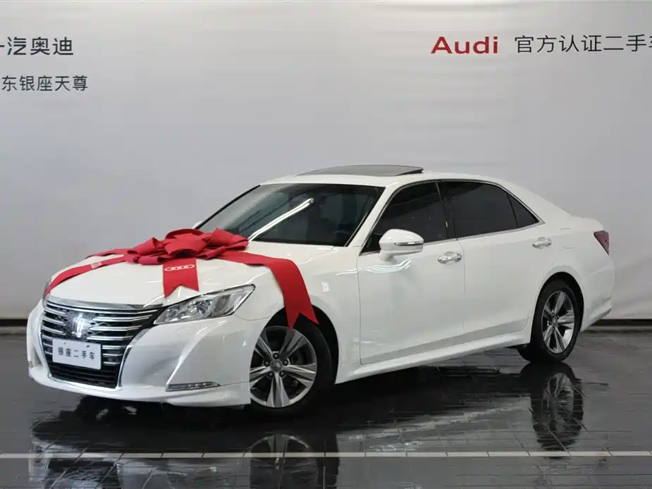 Crown 2015 2.0T Fashion Edition купить на сайте DeffCars