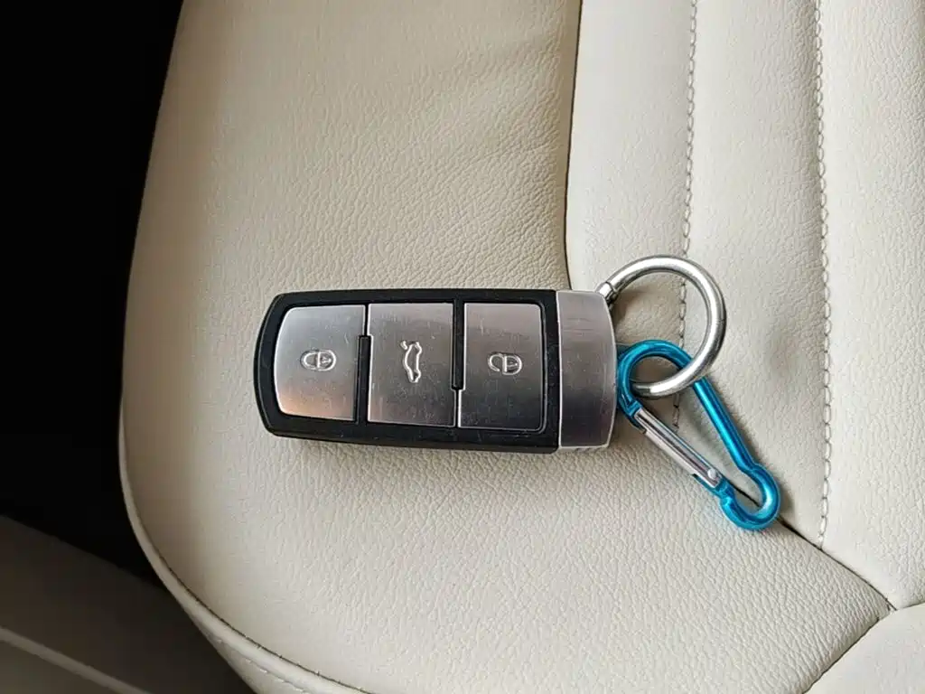 MAGOTAN 2015 1.8TSI leading model купить на сайте DeffCars