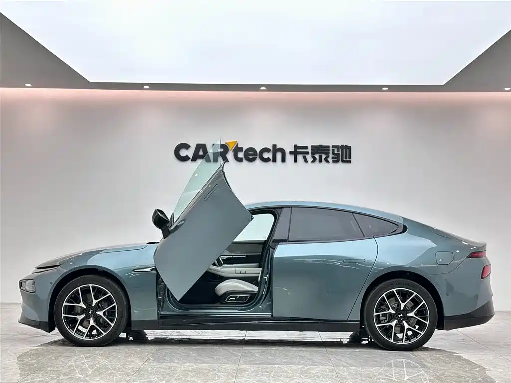 Xpeng P7 2023 P7i 610 Pengyi Performance Edition купить на сайте DeffCars