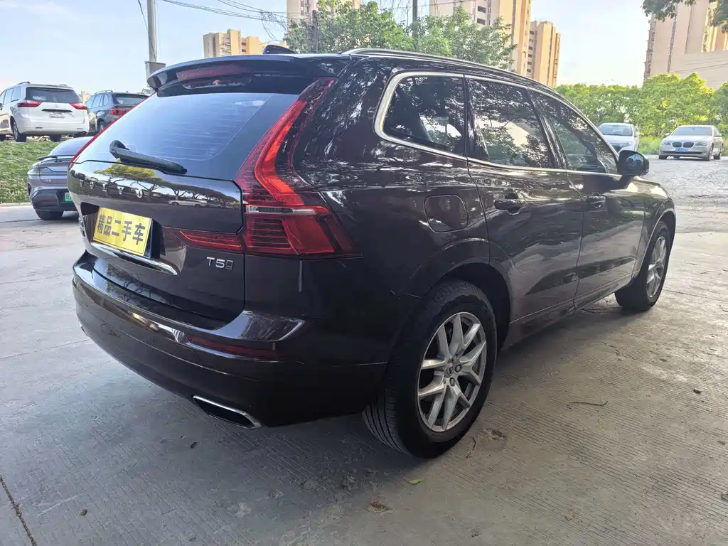 Volvo XC60 2018 T5 Four-wheel Drive Smart Edition купить на сайте DeffCars