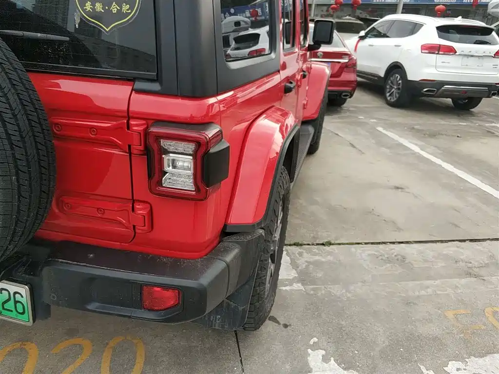 Wrangler New Energy 2021 Four-door 2.0T 4xe Sahara купить на сайте DeffCars