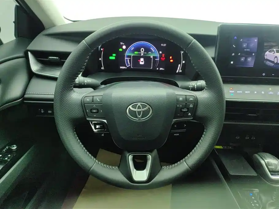Camry 2024 Shuangqing 2.0HGVP Deluxe Edition купить на сайте DeffCars