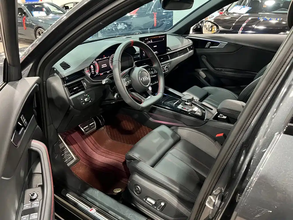 Audi A4L 2025 model 2 million Yuexiang version 40 TFSI luxury and dynamic model купить на сайте DeffCars