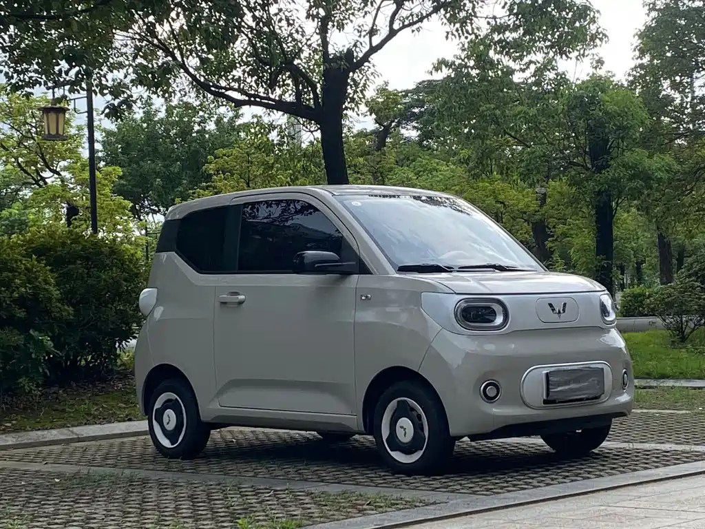 Hongguang MINIEV 2024 third generation 215km youth version купить на сайте DeffCars