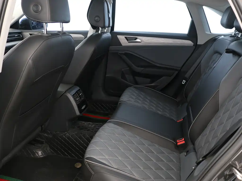 Sagitar 2024 300TSI DSG Super Edition купить на сайте DeffCars