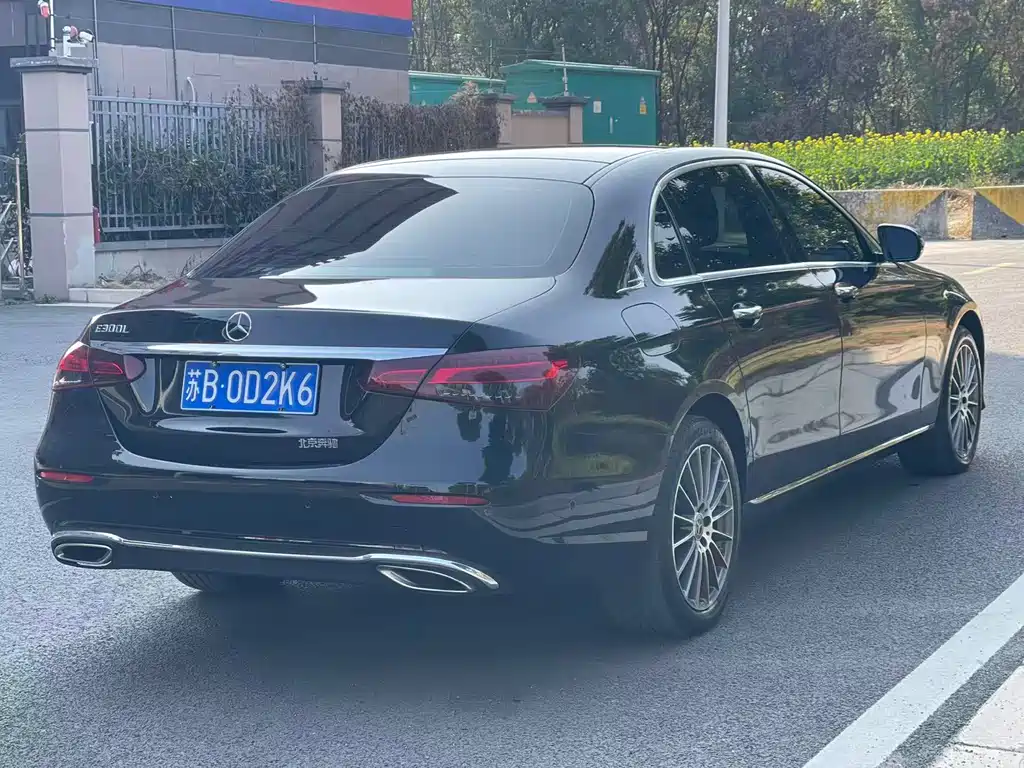 Mercedes-Benz E-Class 2023 E 260 L купить на сайте DeffCars