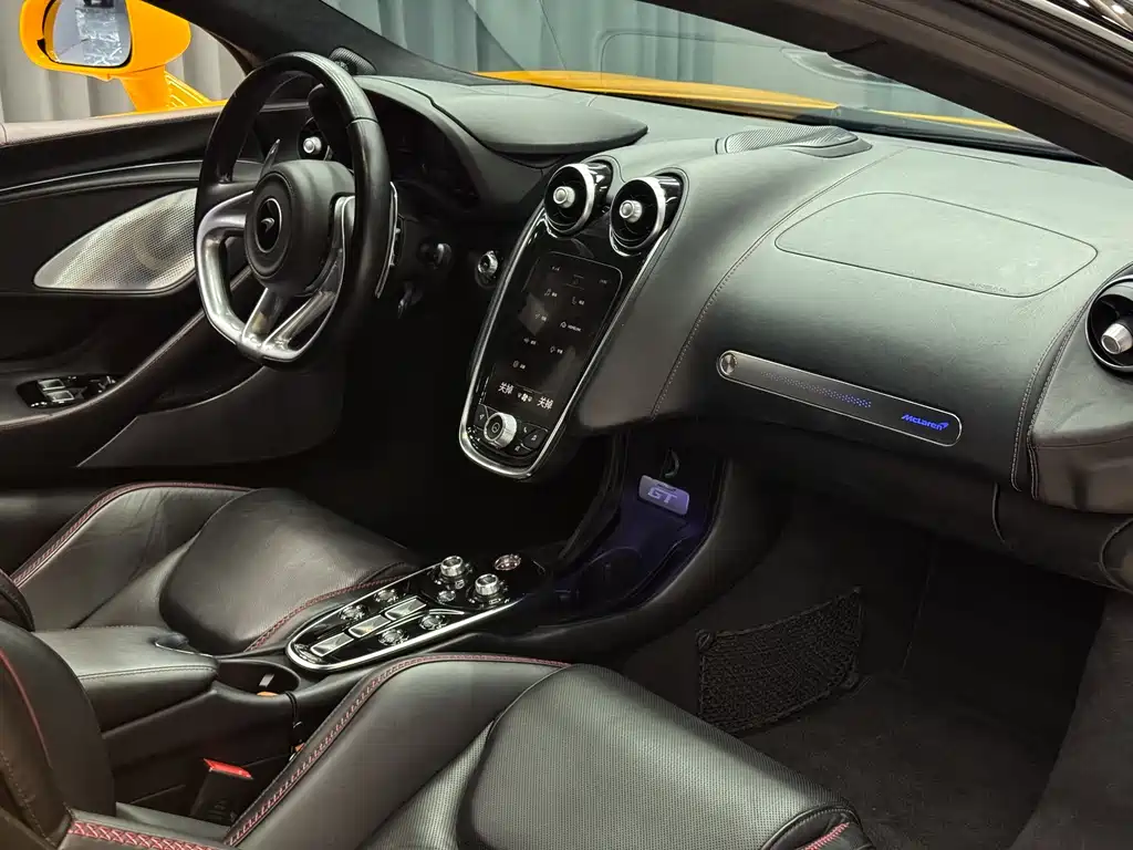 McLaren GT 2022 4.0T standard model купить на сайте DeffCars