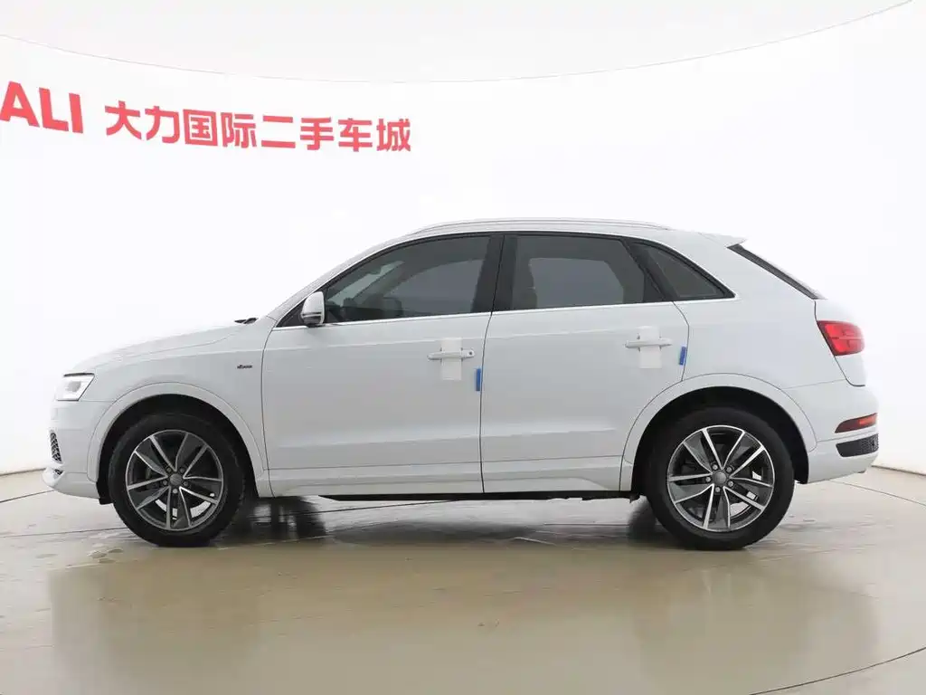 Audi Q3 2018 30 TFSI Fashionable Collection Edition купить на сайте DeffCars