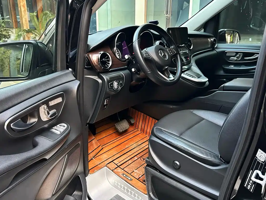 Mercedes-Benz V-Class 2021 V 260 Pilot Edition купить на сайте DeffCars