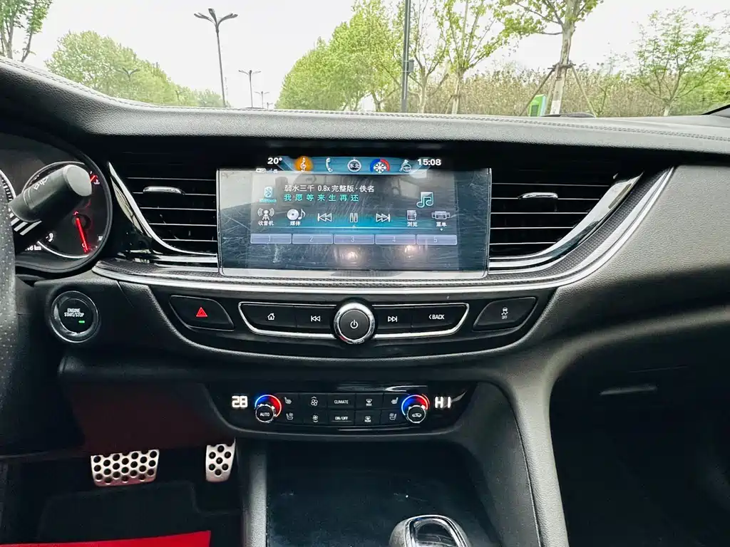 Regal 2019 GS 28T Premium Type National VI купить на сайте DeffCars