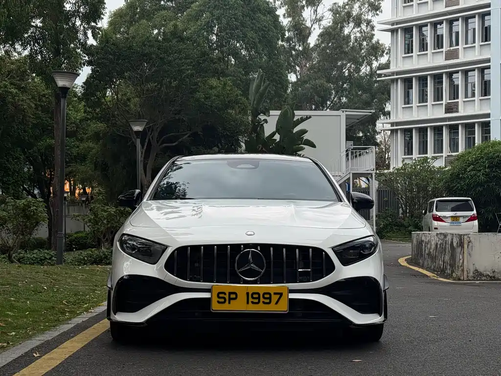 Mercedes-Benz A-Class AMG 2024 AMG A 35 L 4MATIC купить на сайте DeffCars