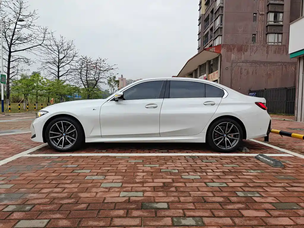 BMW 3 Series 2023 325Li M Sports Package купить на сайте DeffCars