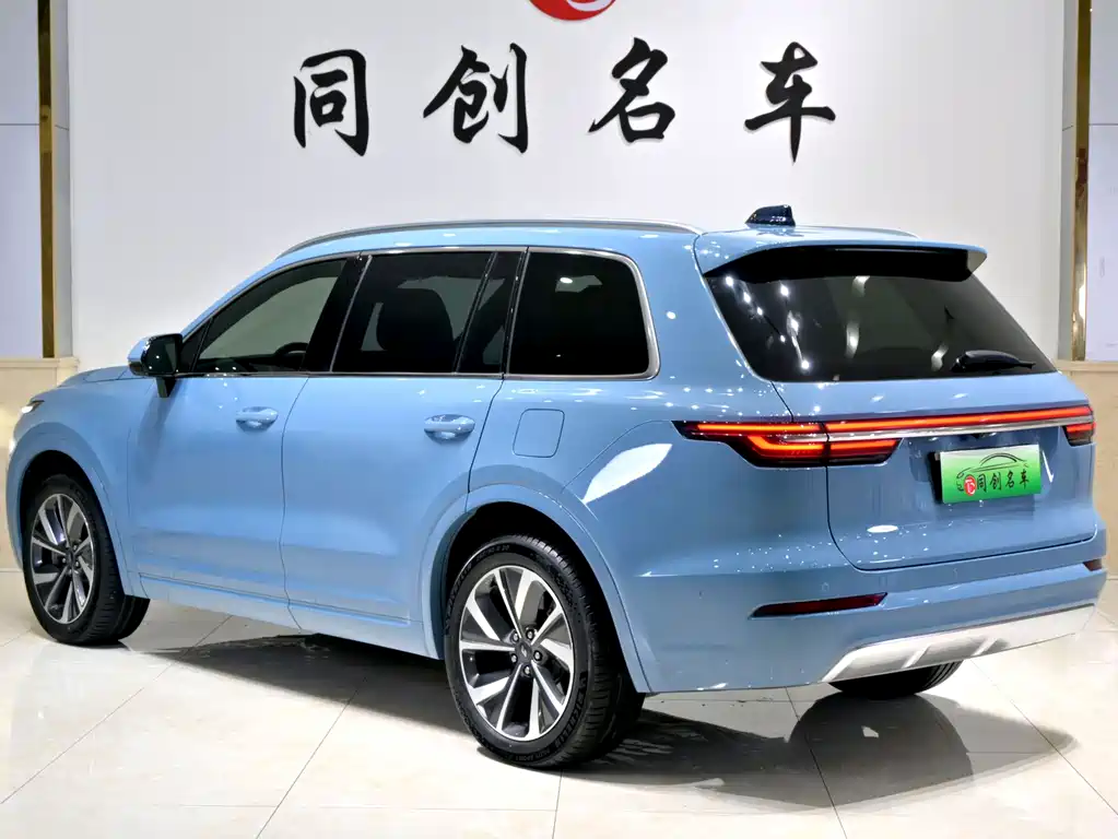 Ideal ONE 2021 extended range 6-seater version купить на сайте DeffCars