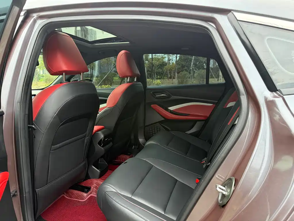 MG5 2022 300TGI DCT Chaoyue flagship version купить на сайте DeffCars