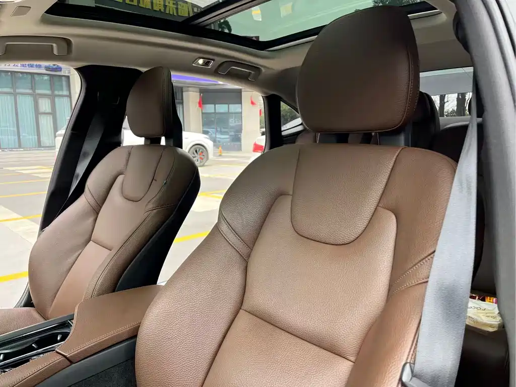 Volvo S90 2018 T5 Zhiya Edition купить на сайте DeffCars