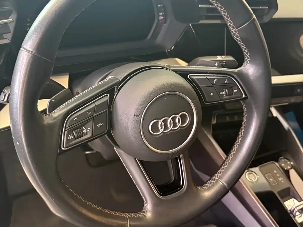 Audi A3 2024 A3L Limousine 35 TFSI Fashionable and Sporty купить на сайте DeffCars