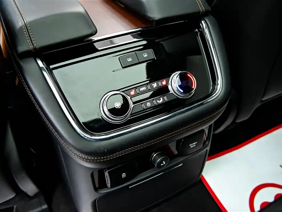 Navigator 2020 3.5T Honor Edition купить на сайте DeffCars