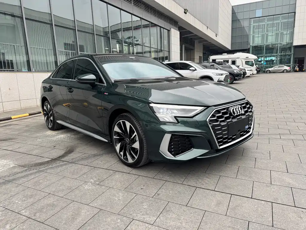 Audi A3 2024 A3L Limousine 35 TFSI Fashionable and Sporty купить на сайте DeffCars