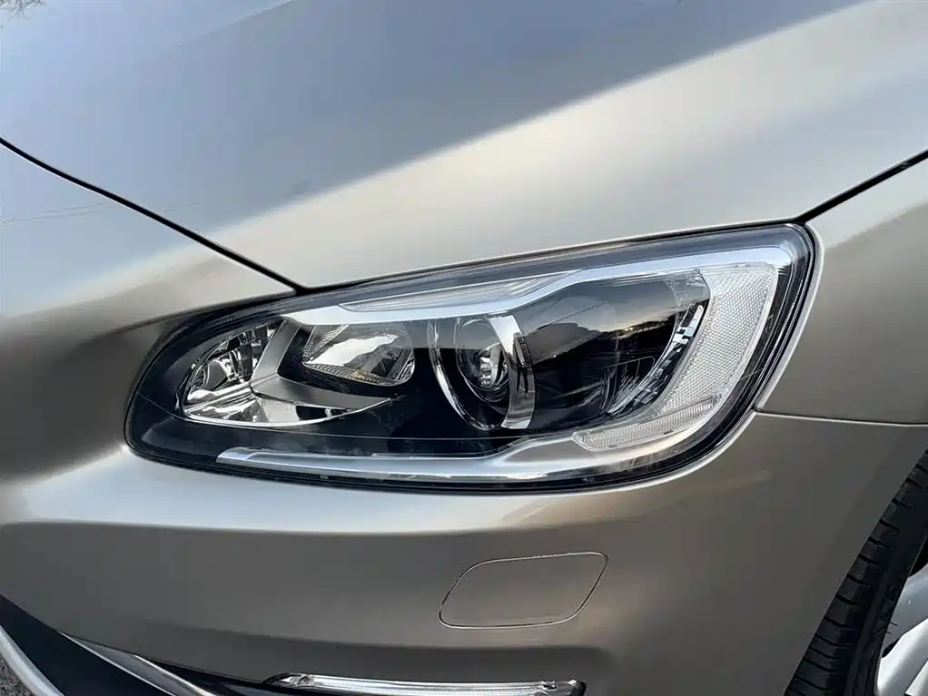 Volvo V60 2015 T5 Zhiyi Edition купить на сайте DeffCars
