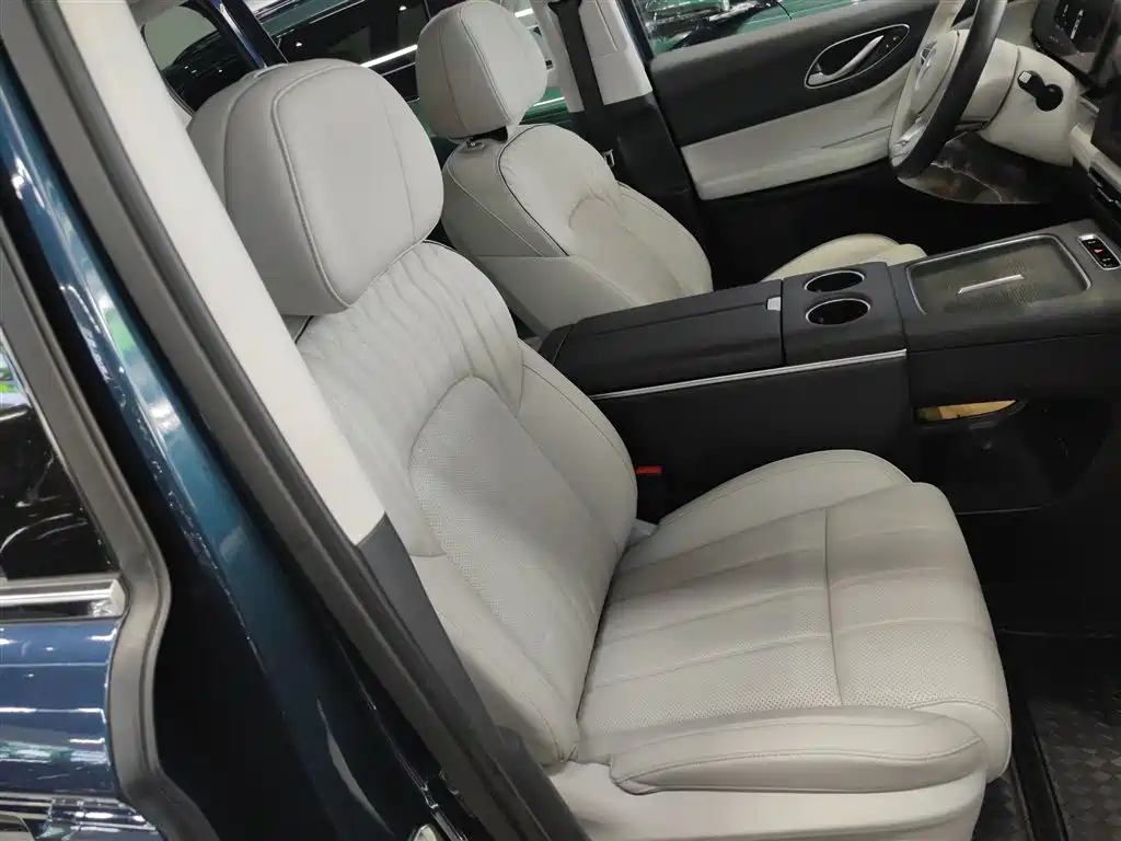 Lantu Dreamer 2025 PHEV four-wheel drive flagship Kunpeng version купить на сайте DeffCars